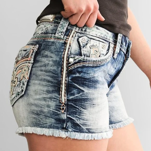 ❤️ROCK REVIVAL❤️ MAE EASY STRETCH EMBROIDERED EMBELLISHED SHORTS SIZE 28 - Picture 10 of 11